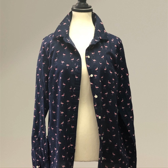 ⚜️GAP Women’s Shirt Navy Blue with pink flamingos⚜️ - Picture 3 of 10